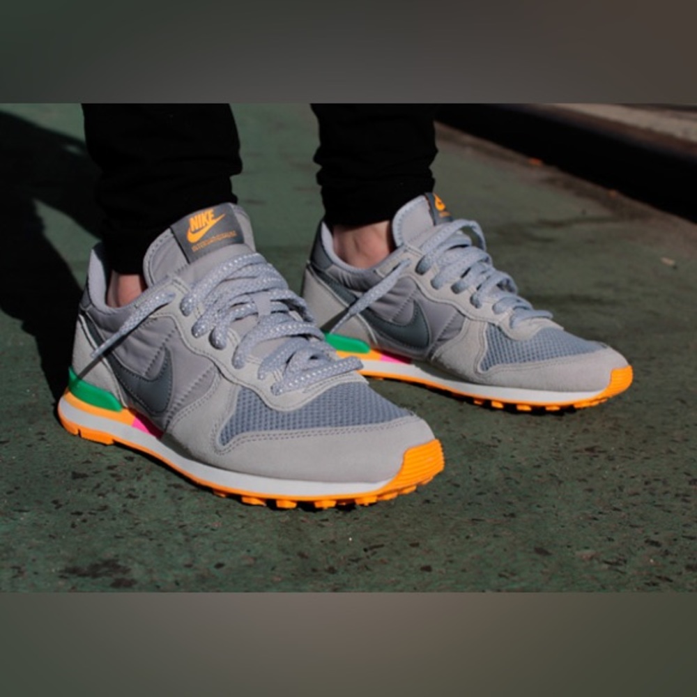 Gray Nike Internationalist